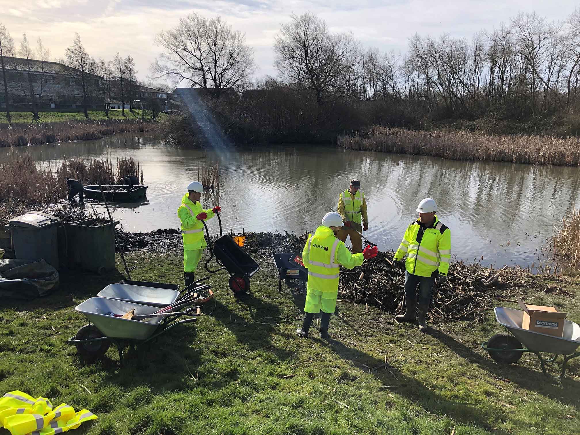 Reds10 help clean up lagoon