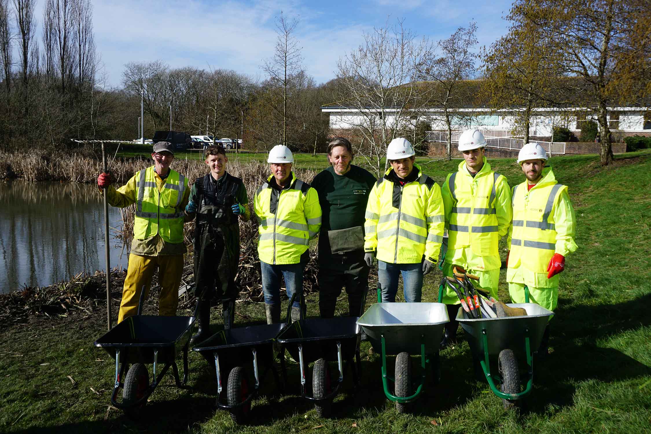 Reds10 help clean up lagoon